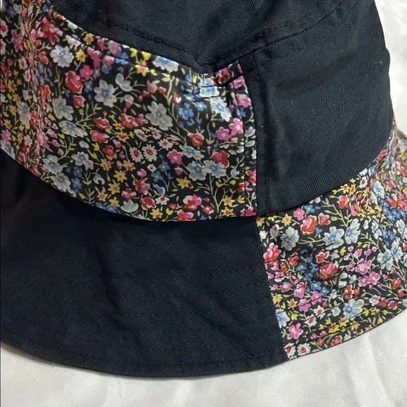 Vans Black and Floral Bucket Hat - Picture 3 of 11